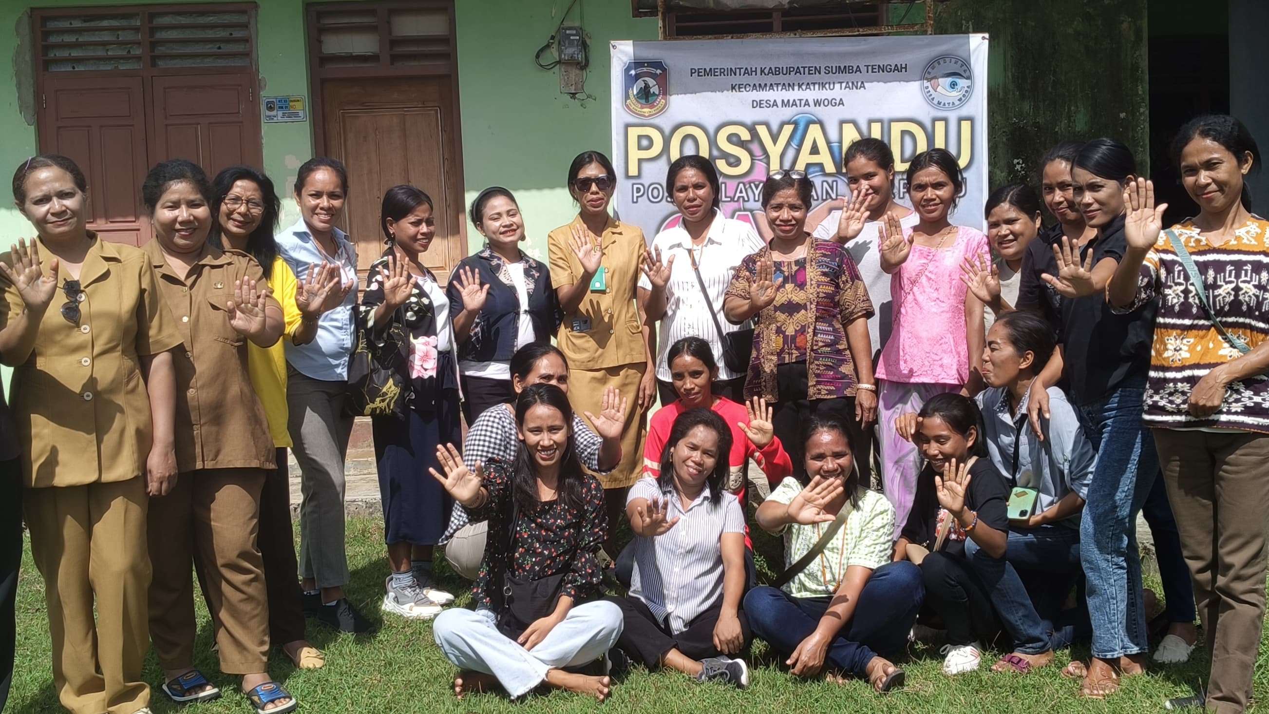 SOPAN Sumba Fasilitasi Studi Banding Kader Posyandu ke Sumba Tengah